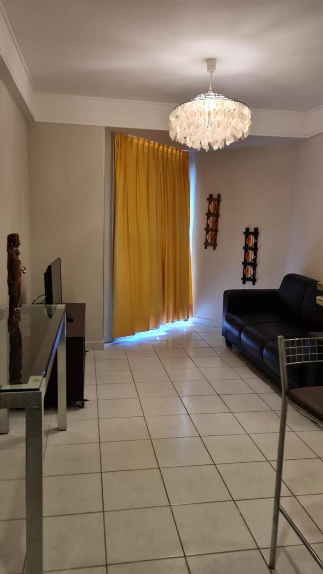 Apartment Cjc Short